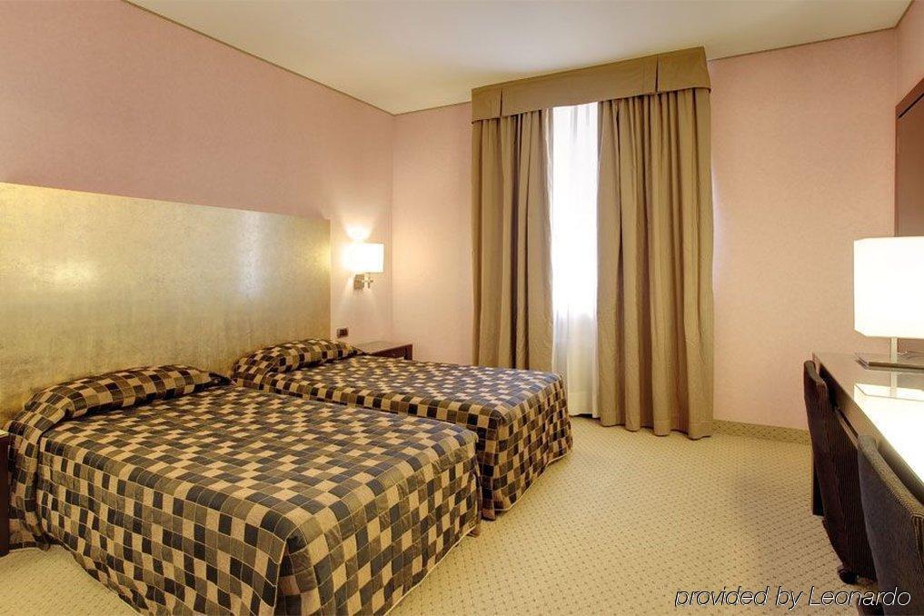 Hotel Nord Guardamiglio Екстер'єр фото